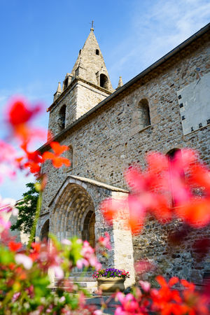 Église paroissiale Saint-Pierre à Claret ©Eloïse Thomas